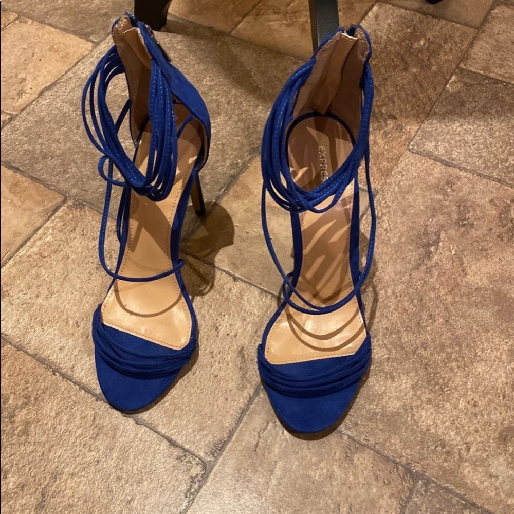 Blue express heel